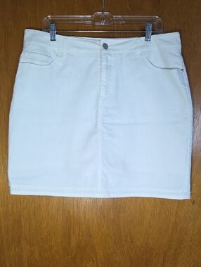 Christopher & Banks White Jean Skorts